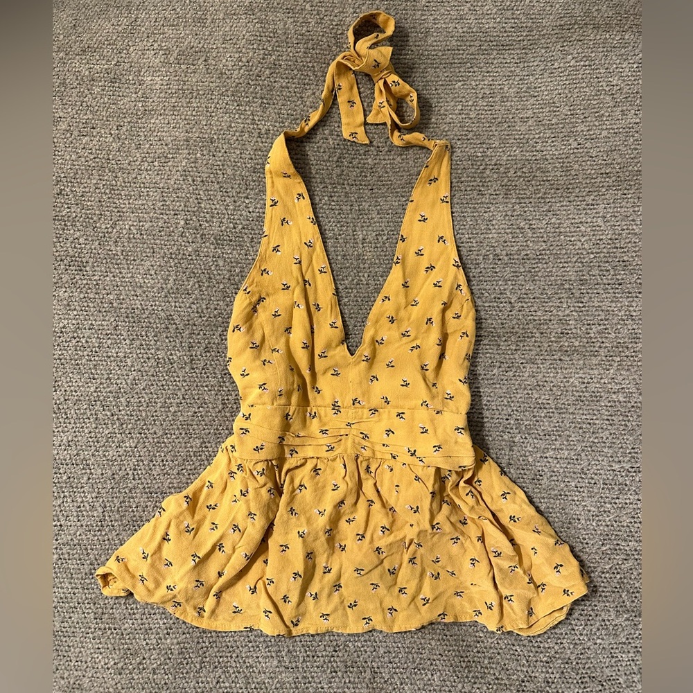 American Eagle Halter Top Butter Yellow Medium Floral Coquette Cottagecore Girly